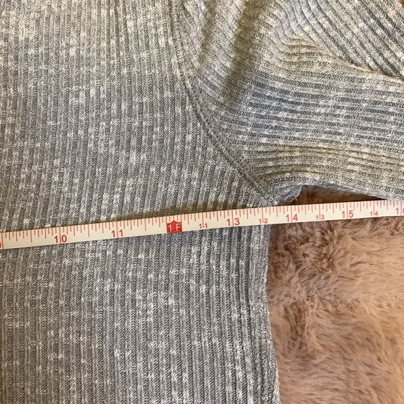 🔥Abercrombie crop top!! - M - Picture 8 of 8